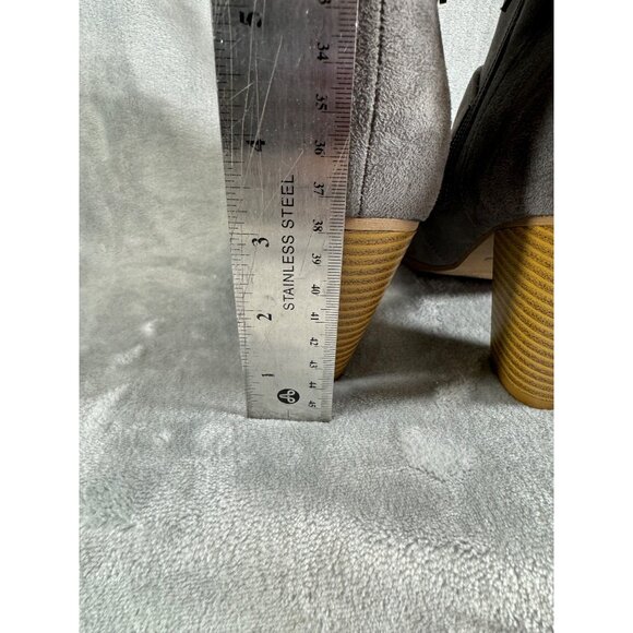 Maurices Boots Women's 7.5 Grey Trina 3" heels ankle booties w/ Buckle - Picture 7 of 16
